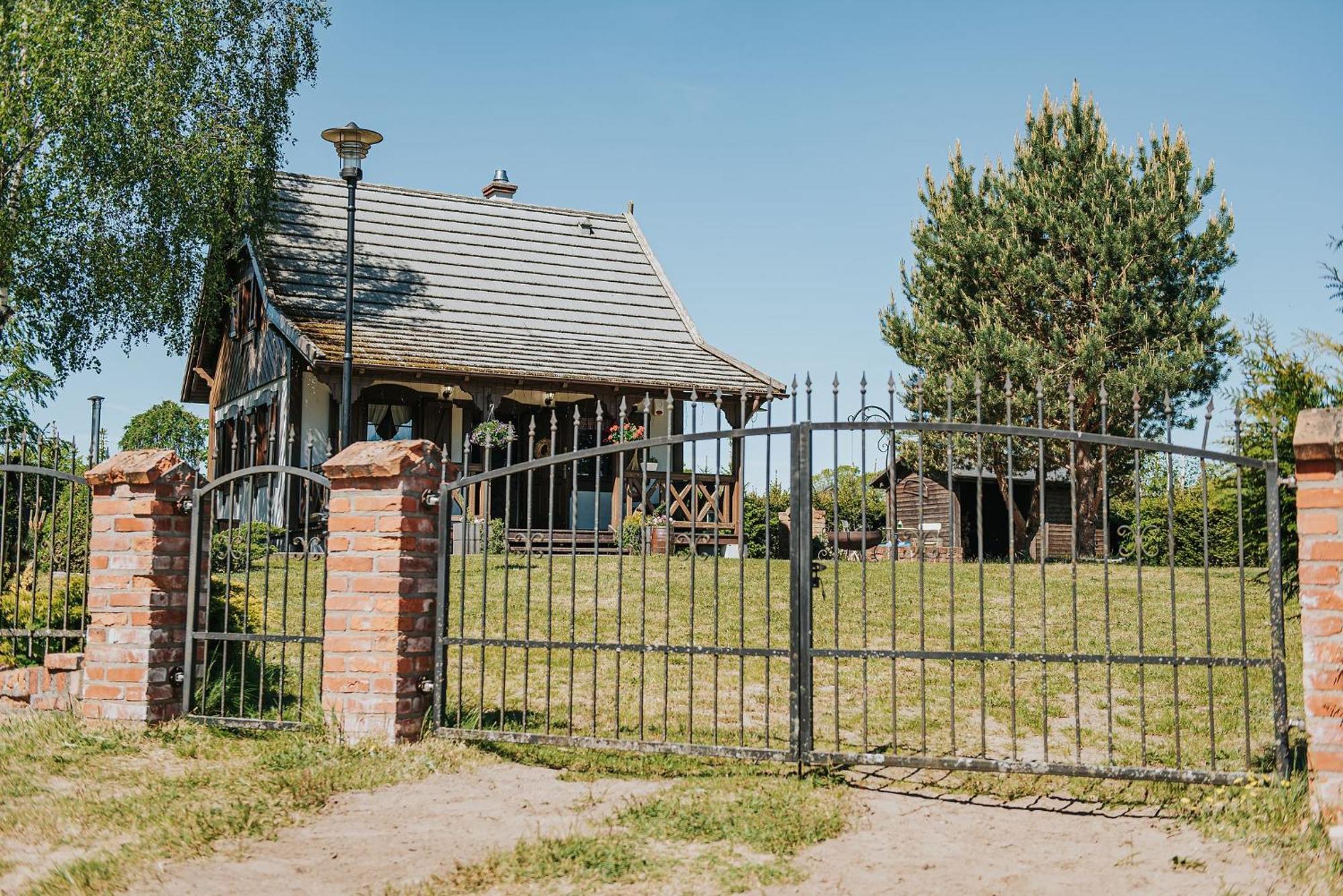 Rajski Domek Nad Jeziorem Radacz Villa Borne Sulinowo Kültér fotó